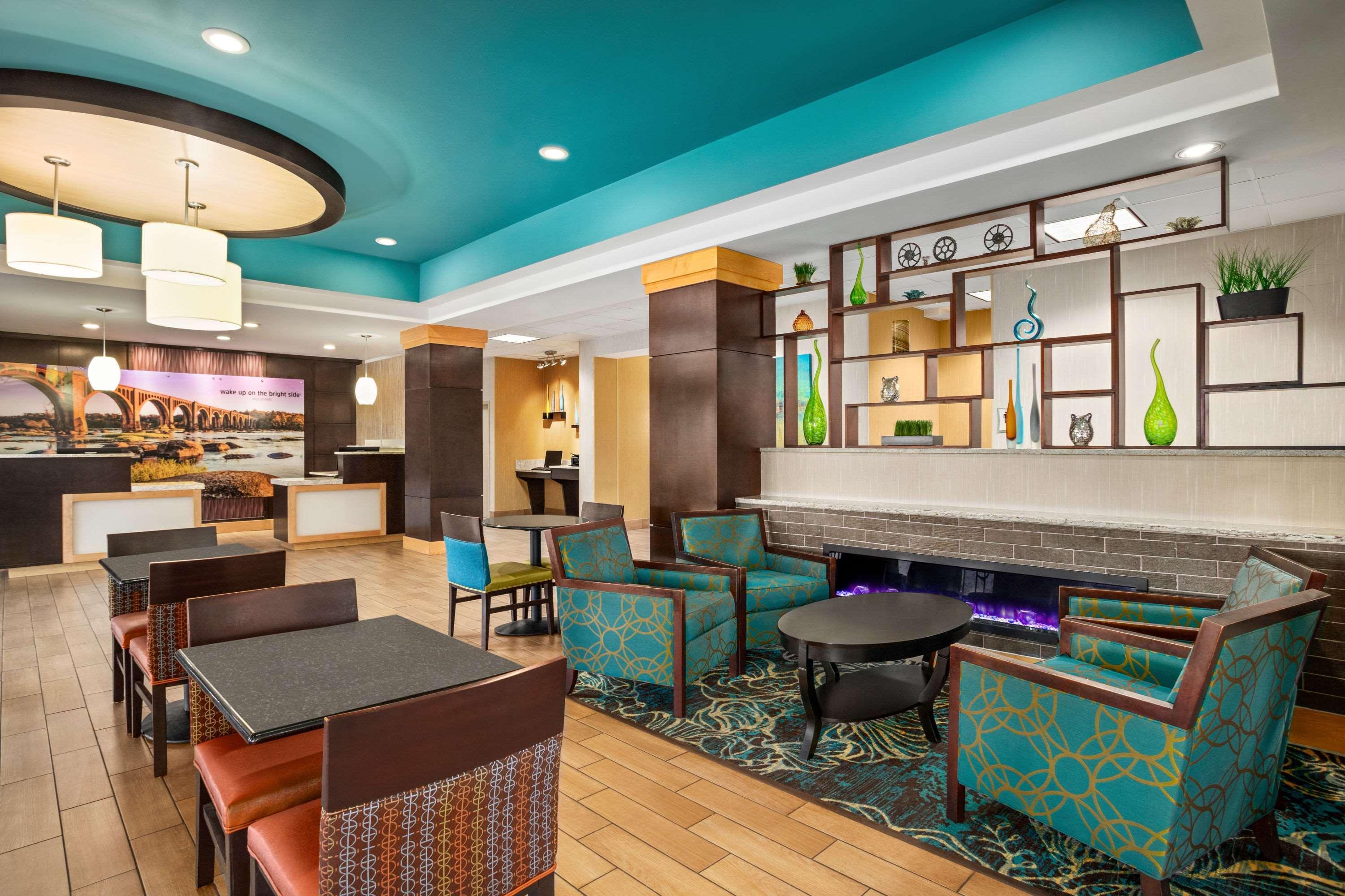 La Quinta Inn & Suites By Wyndham Richmond-Midlothian Exterior photo