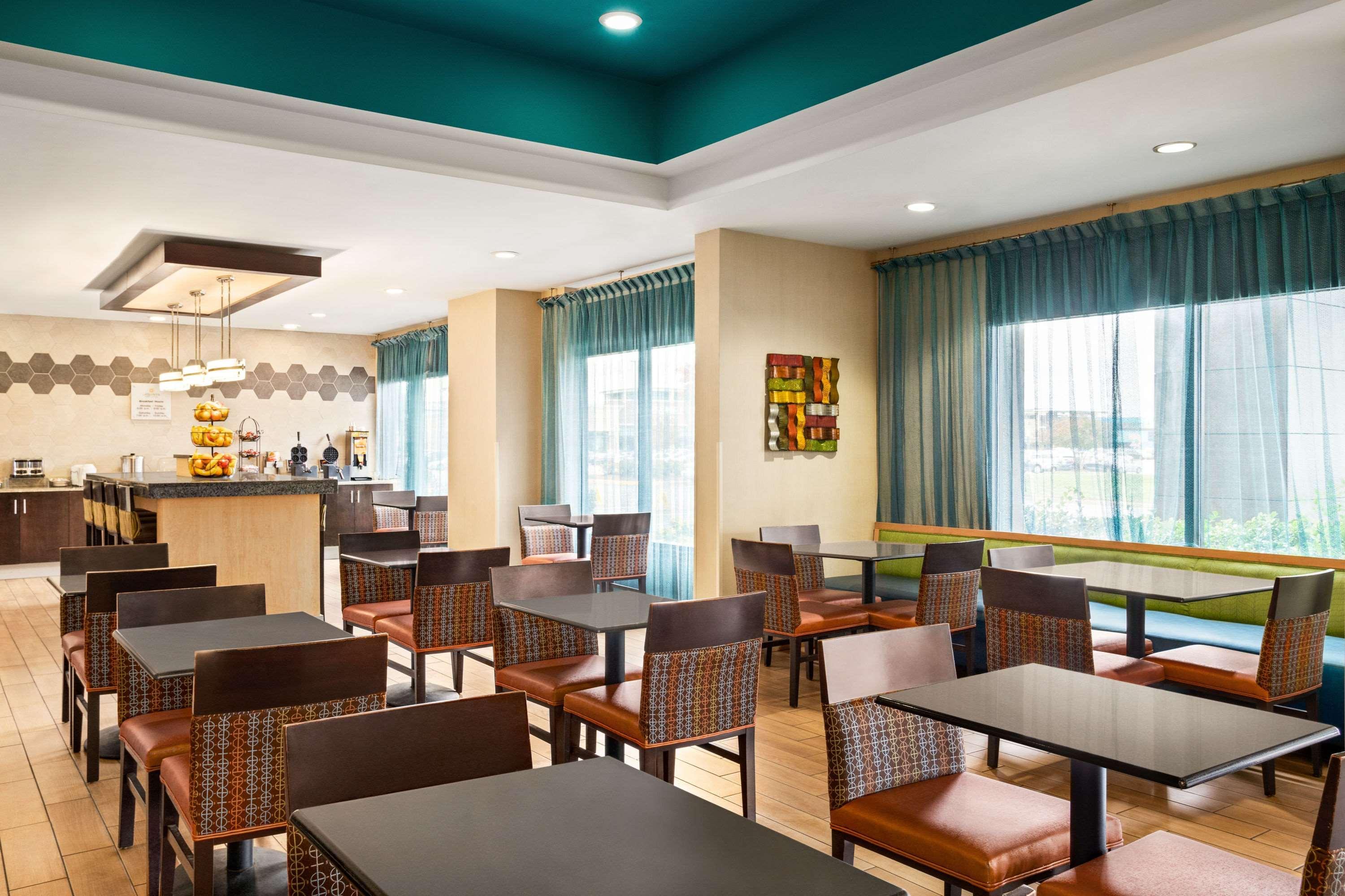 La Quinta Inn & Suites By Wyndham Richmond-Midlothian Exterior photo
