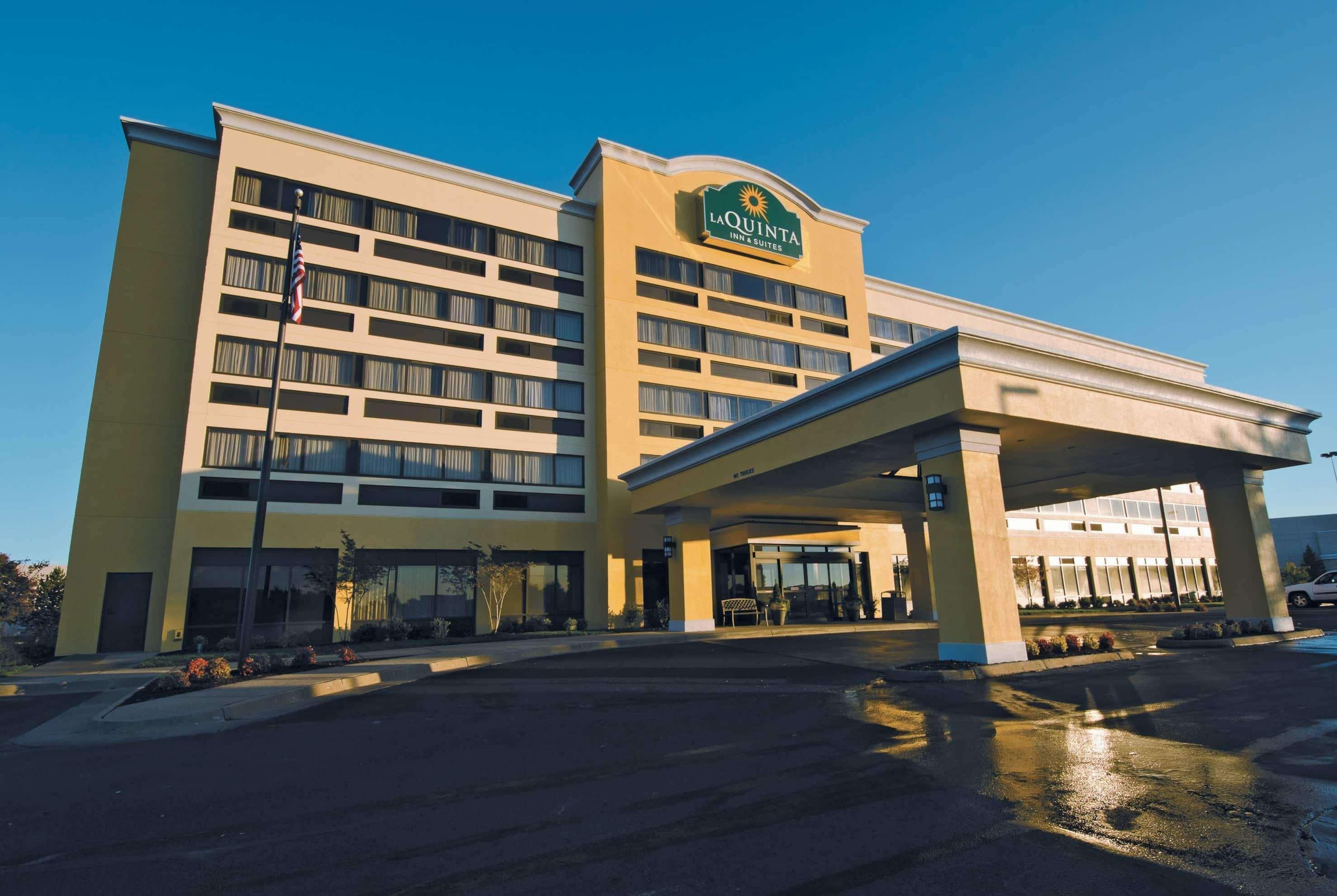 La Quinta Inn & Suites By Wyndham Richmond-Midlothian Exterior photo